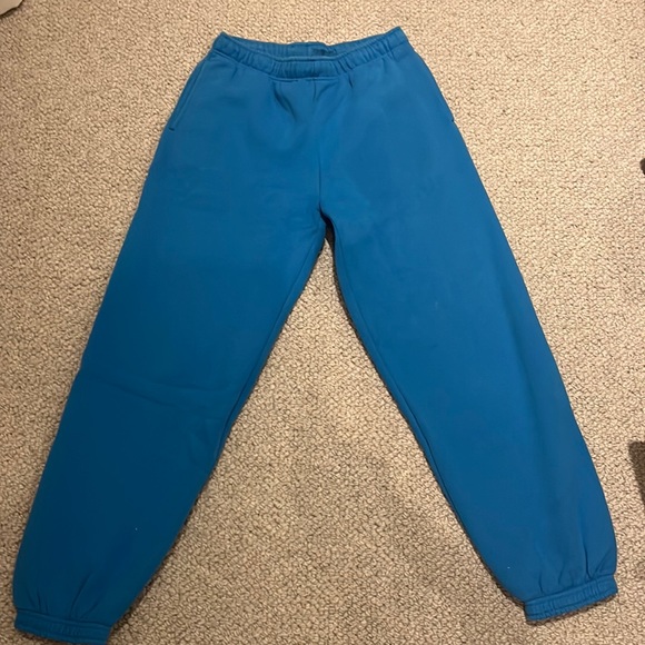 TNA Pants - TNA cozy mega fleece sweatpants